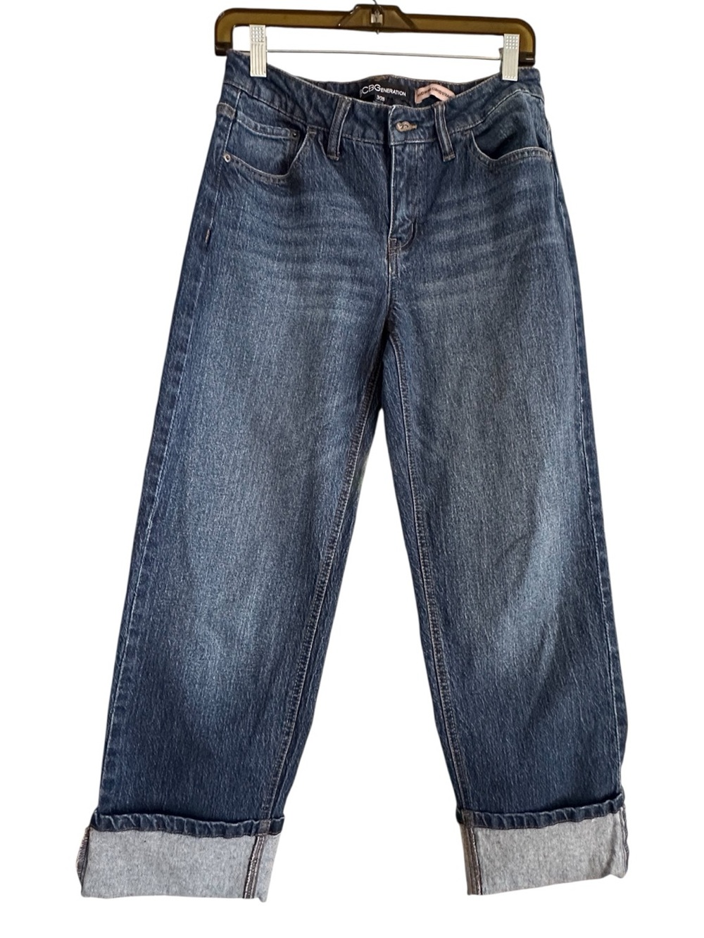 BCBG Women’s Mid-rise Cuffed Straight Leg Rolled Cuff Jeans Size 3/26